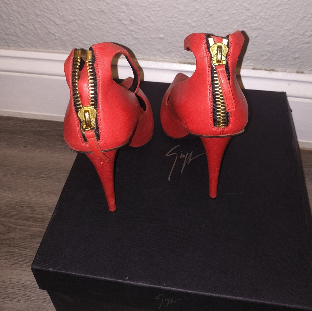 Giuseppe Zanotti Vibrant Red Heels - Picture 3 of 4